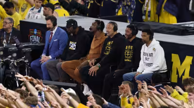 Fab Five reunite on TNT altcast after Michigan's 91-73 win