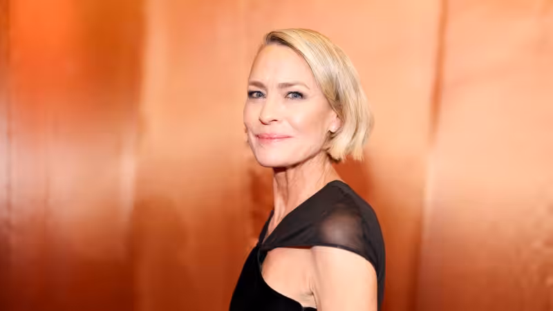 The 8 Short Hairstyles Women Over 50 Want Right Now