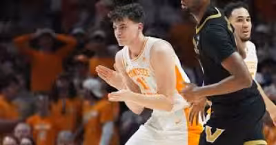 Jp Estrella Enters Transfer Portal, Leaves Tennessee Short Two Frontcourt Players
