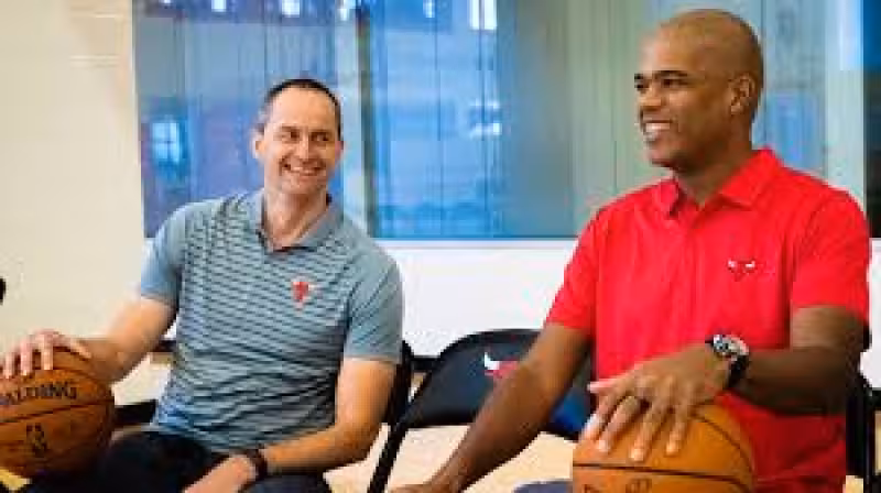 Spurs' Victor Wembanyama: Heads to locker room