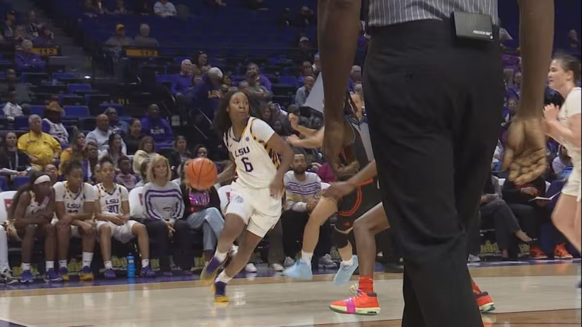 Bella Hines plans transfer after freshman season at LSU