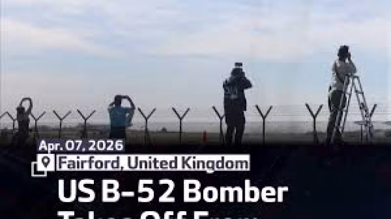 US B-52 Bomber Takes Off From UK’s RAF Fairford