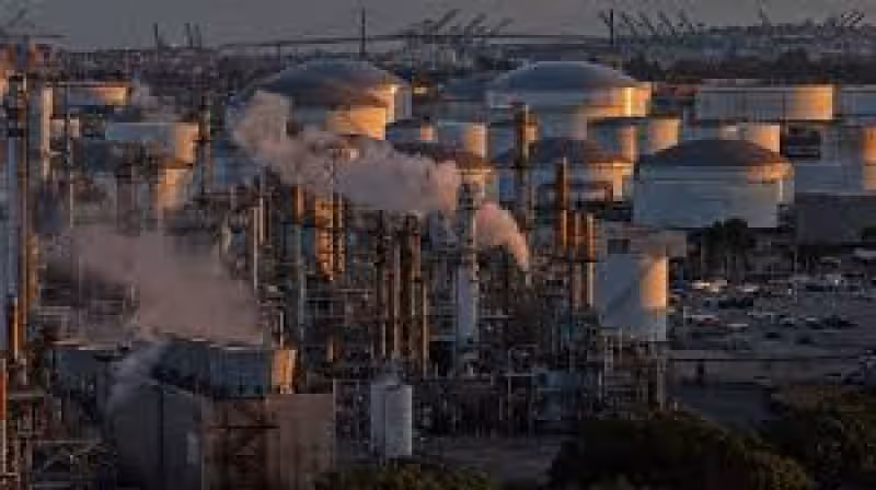 Oil prices plunge below $95 after Iran agrees to safe passage through Strait of Hormuz during ceasefire