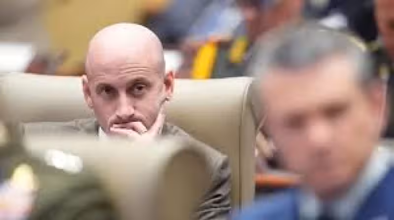 Un millón de deportados, redadas en fábricas y más cárceles: revelan nuevo plan de ‘tolerancia cero’