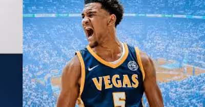 Maximo Adams stays with North Carolina after Michael Malone hire