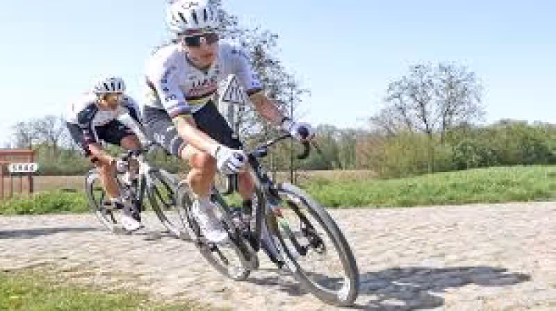 Paris-Roubaix: Pogacar peut-il dompter l'Enfer du nord ?