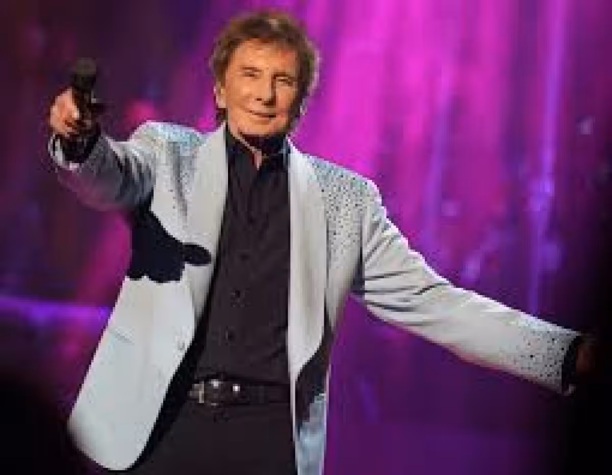Barry Manilow postpones Portland concert at Prudential Center amid health orders