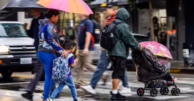Weather Los Angeles: Heavier rain, thunderstorms possible through Monday
