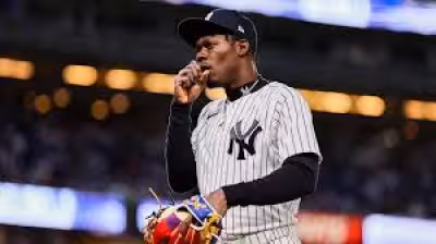 Yankees - Rays: Boone defends Chisholm after costly 10th-inning bobble