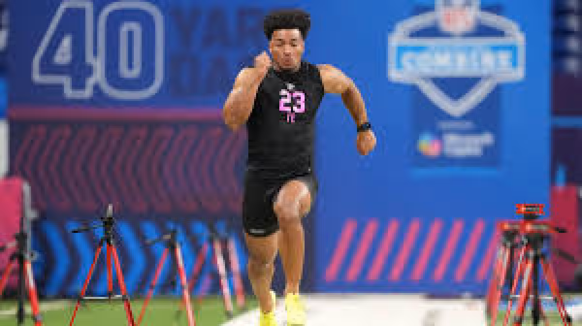 Philadelphia Eagles eye Kenyon Sadiq as first-round trade charts take shape