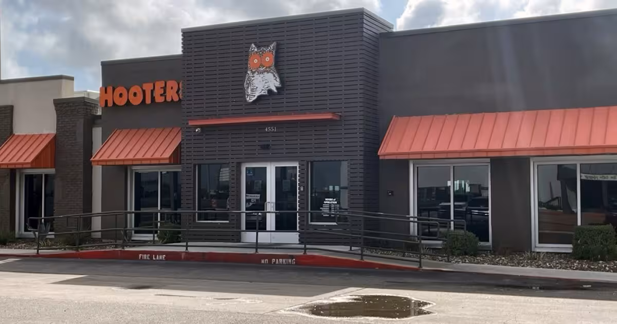 Corpus Christi Hooters closes again after bankruptcy-driven shakeup