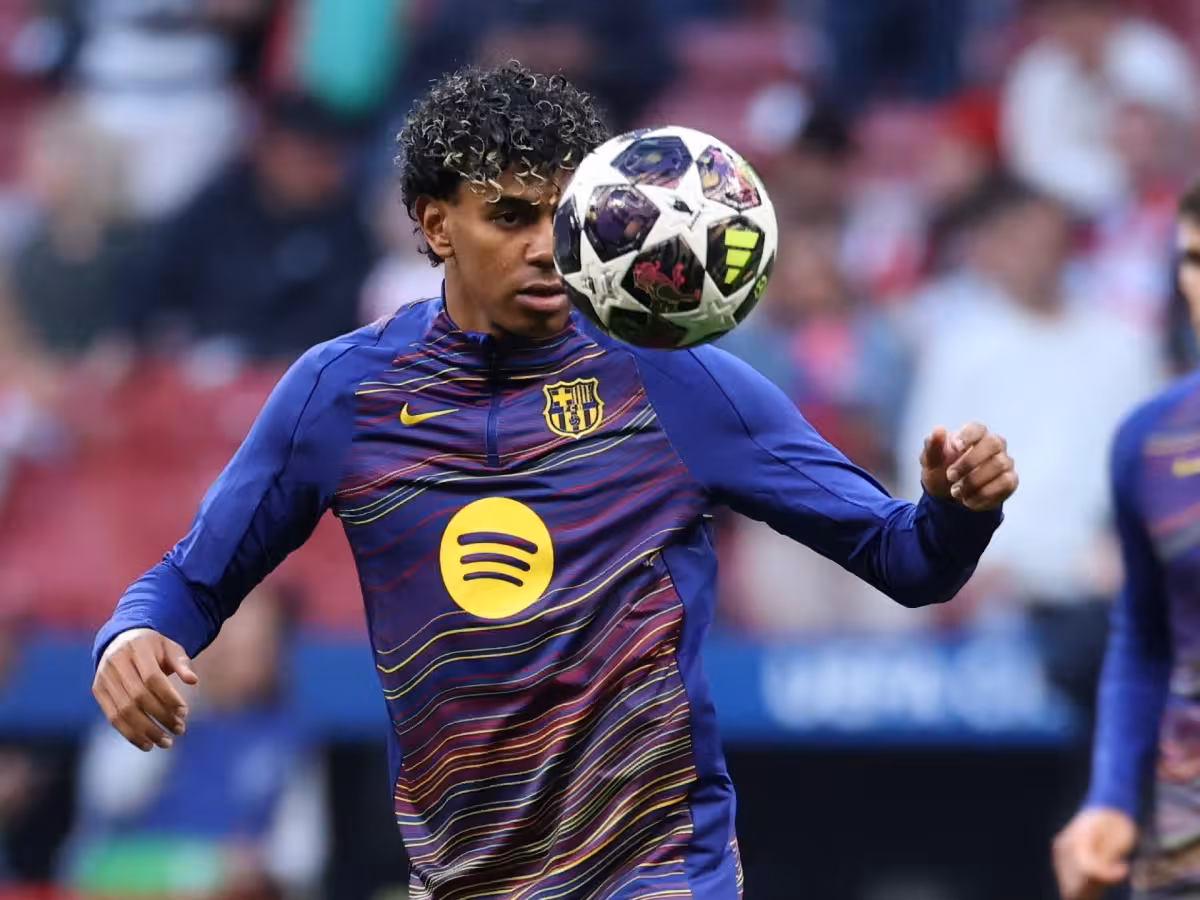 Uefa Champions League: Barcelona chase comeback against Atletico Madrid