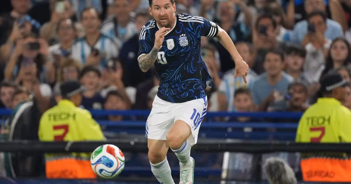 Fútbol: Messi compra participación en la UE Cornellà y el club celebra el paso
