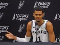 Victor Wembanyama Magic Johnson Award honors Spurs star's rise