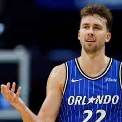 Franz Wagner returns after left knee scare in win over Timberwolves