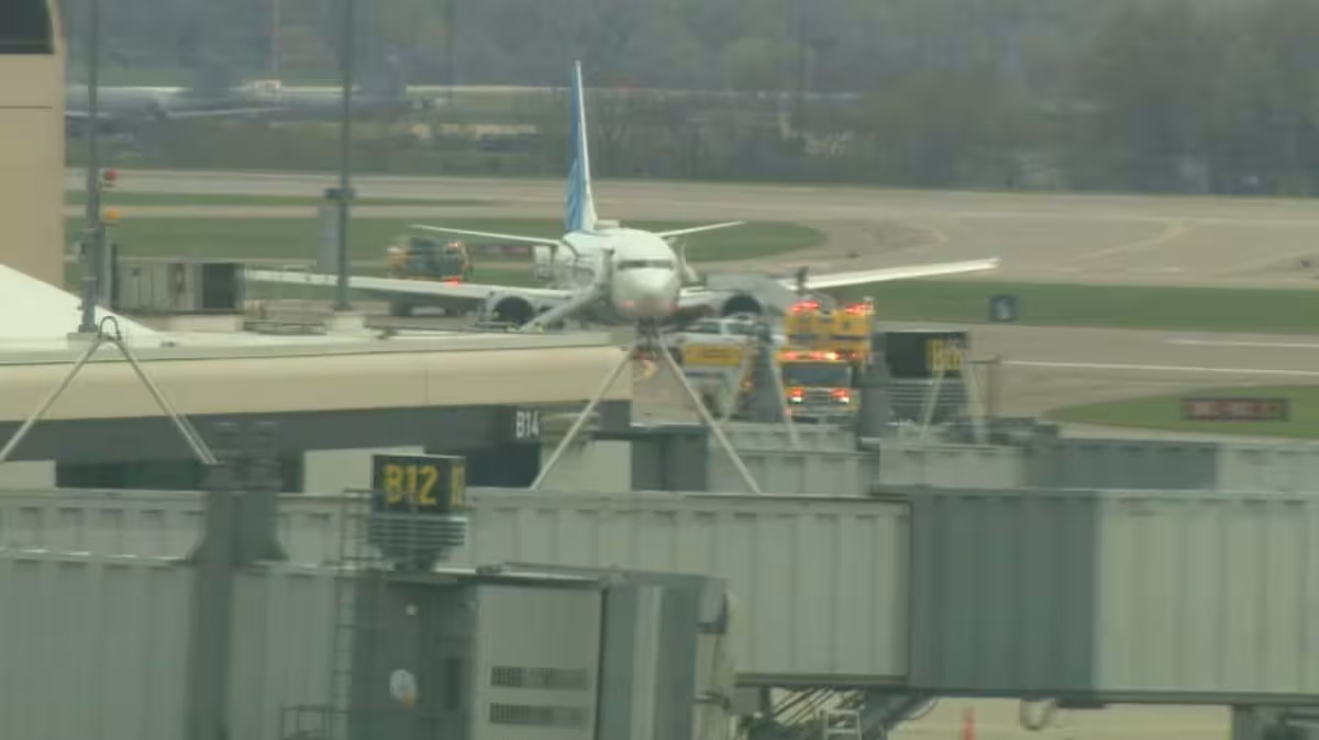 Bomb Threat on United Flight 2092 Forces Diversion to Pittsburgh