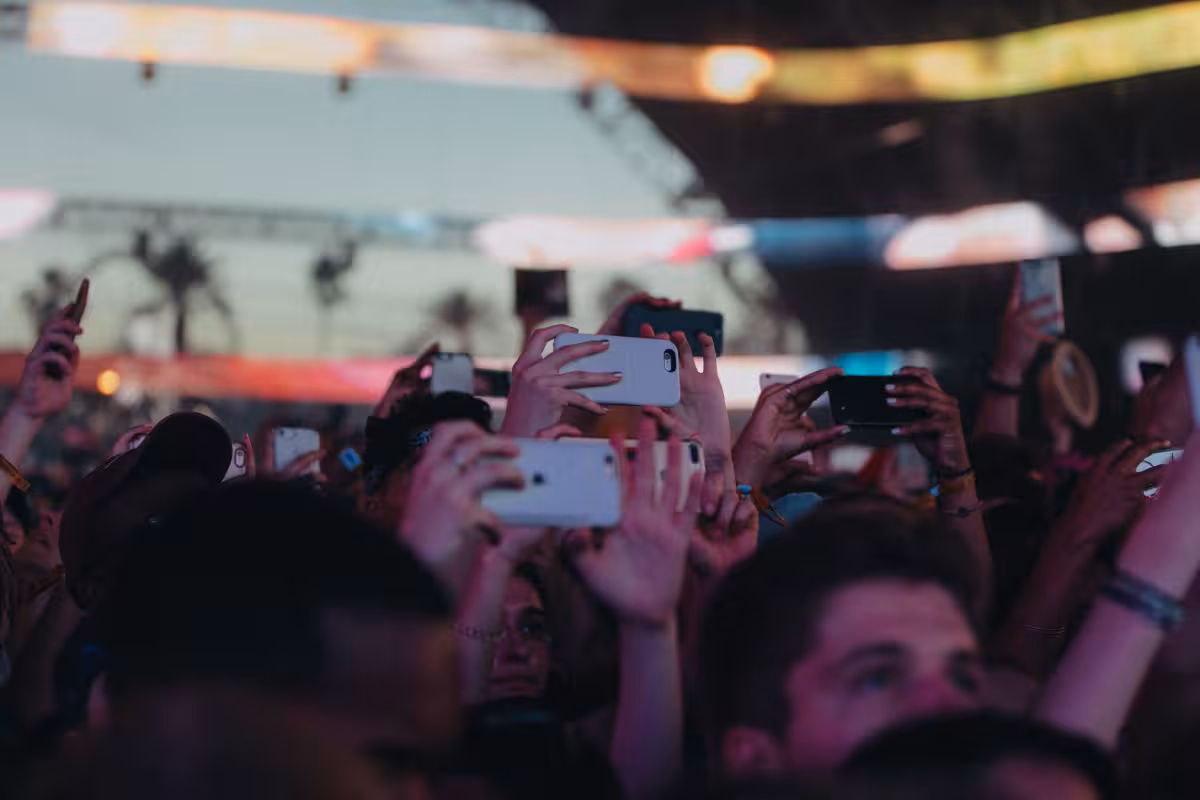 Coachella Live Stream starts Friday with Sabrina Carpenter, Bieber and more