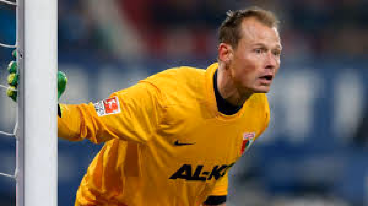 Alexander Manninger dies in train collision in Salzburg, Austria