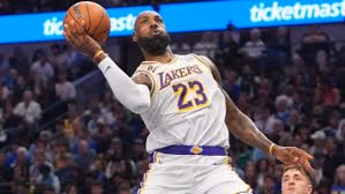 LeBron James takes shot at Dylan Harper's father on podcast
