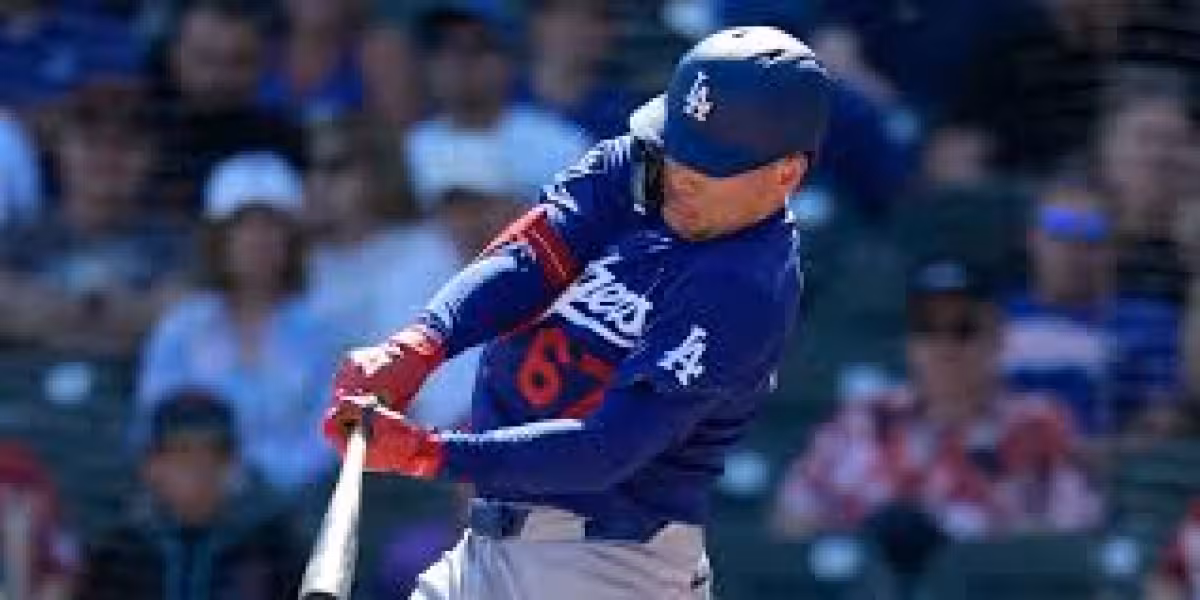 Freddie Freeman goes on paternity list as Dodgers call up Ryan Ward