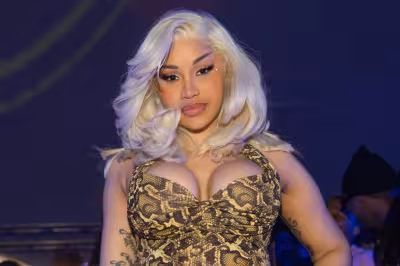 Cardi B’s Atlanta finale turns tense as Mariah The Scientist joins Friday show
