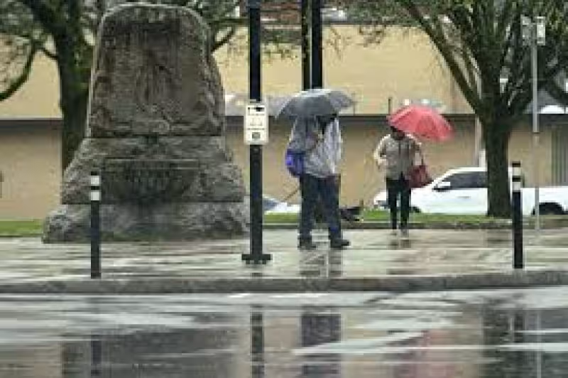 After week of heat in eastern New York, snow might be next