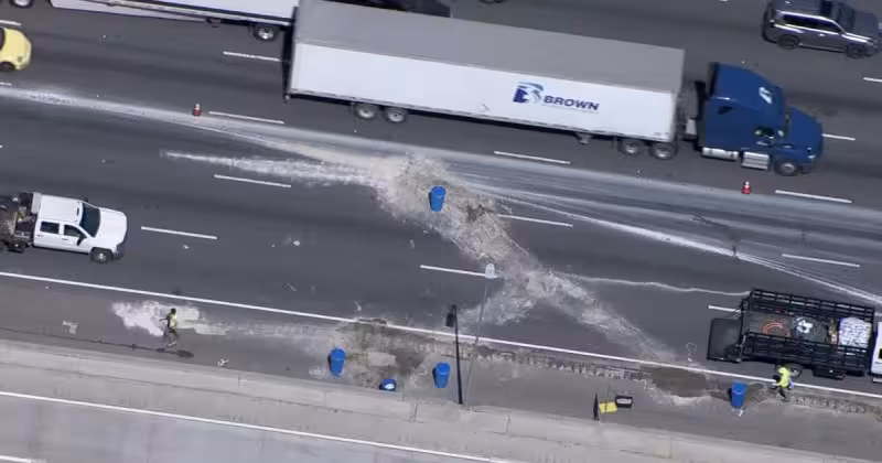 Hazmat spill blocks I-75 South lanes near Delk Road