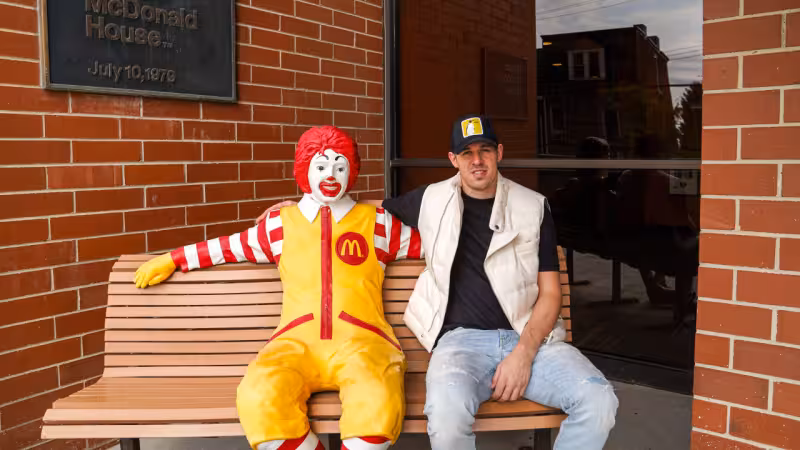 Evgeni Malkin and Local McDonald's Donate $86,620 to Ronald McDonald House
 | Pittsburgh Penguins