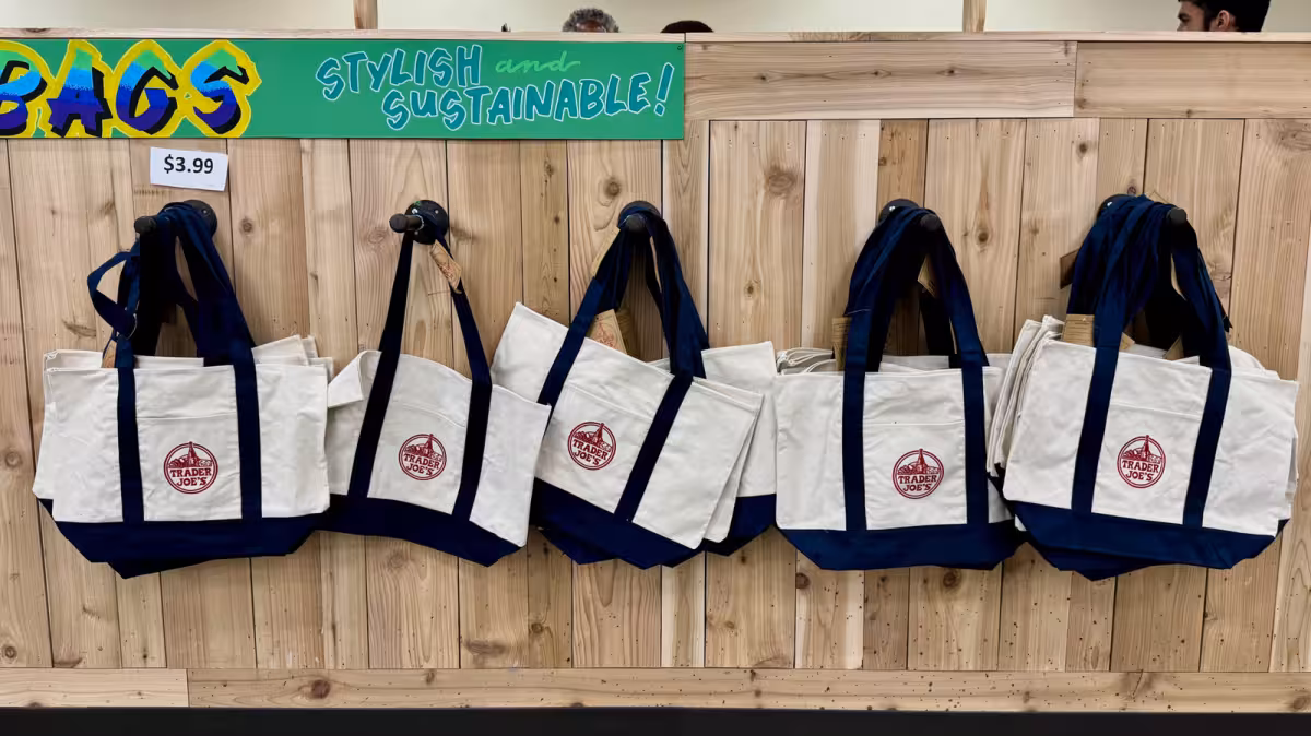 Trader Joe's Re Released A Popular Vintage Style Tote Bag For $4.99