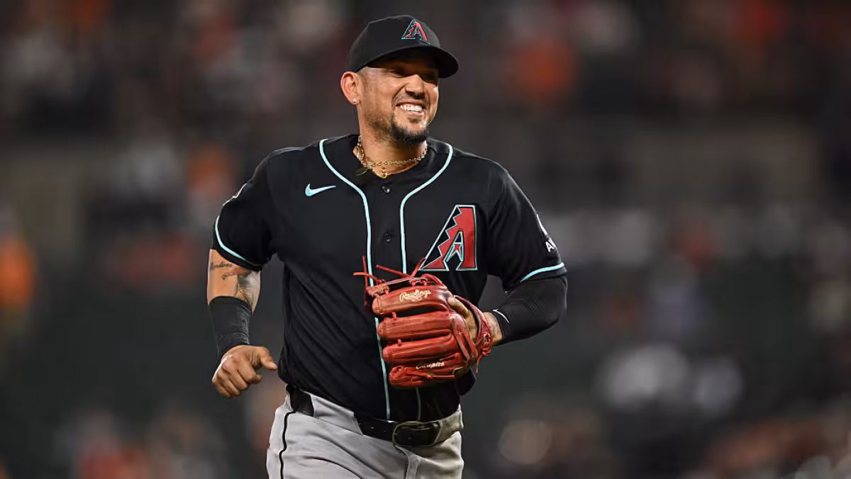 Ildemaro Vargas keeps hitting for Diamondbacks after another minor league deal