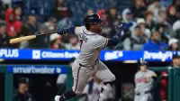 Michael Harris Ii slips, but Braves sweep Phillies to seize NL East lead