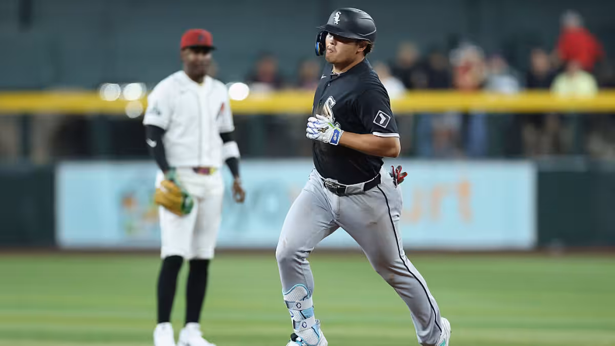 Miguel Vargas, White Sox belt three straight homers in rout of Diamondbacks