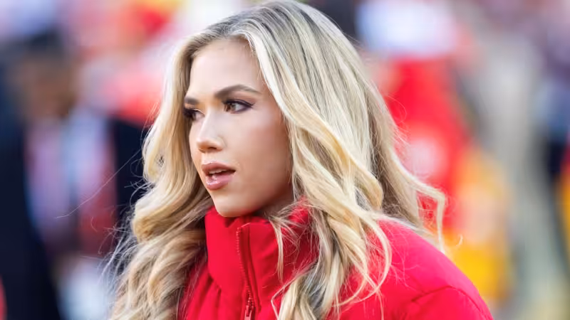 Chiefs Heiress Gracie Hunt Glows in Bridal White at Sweetheart Ball