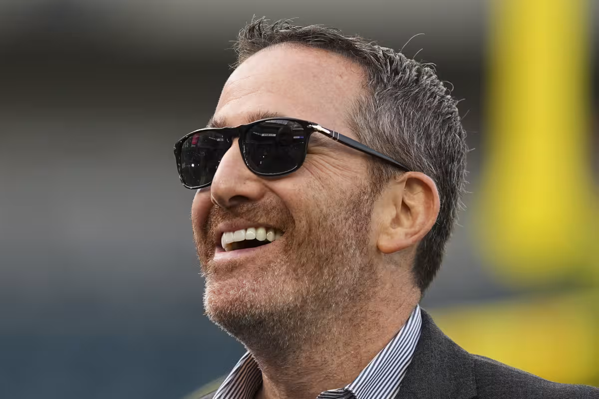 Jonathan Greenard and Eagles draft buzz point to a busy first round