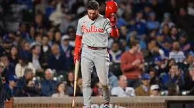 Michael Busch powers Cubs past Phillies 7-2 for eighth straight win