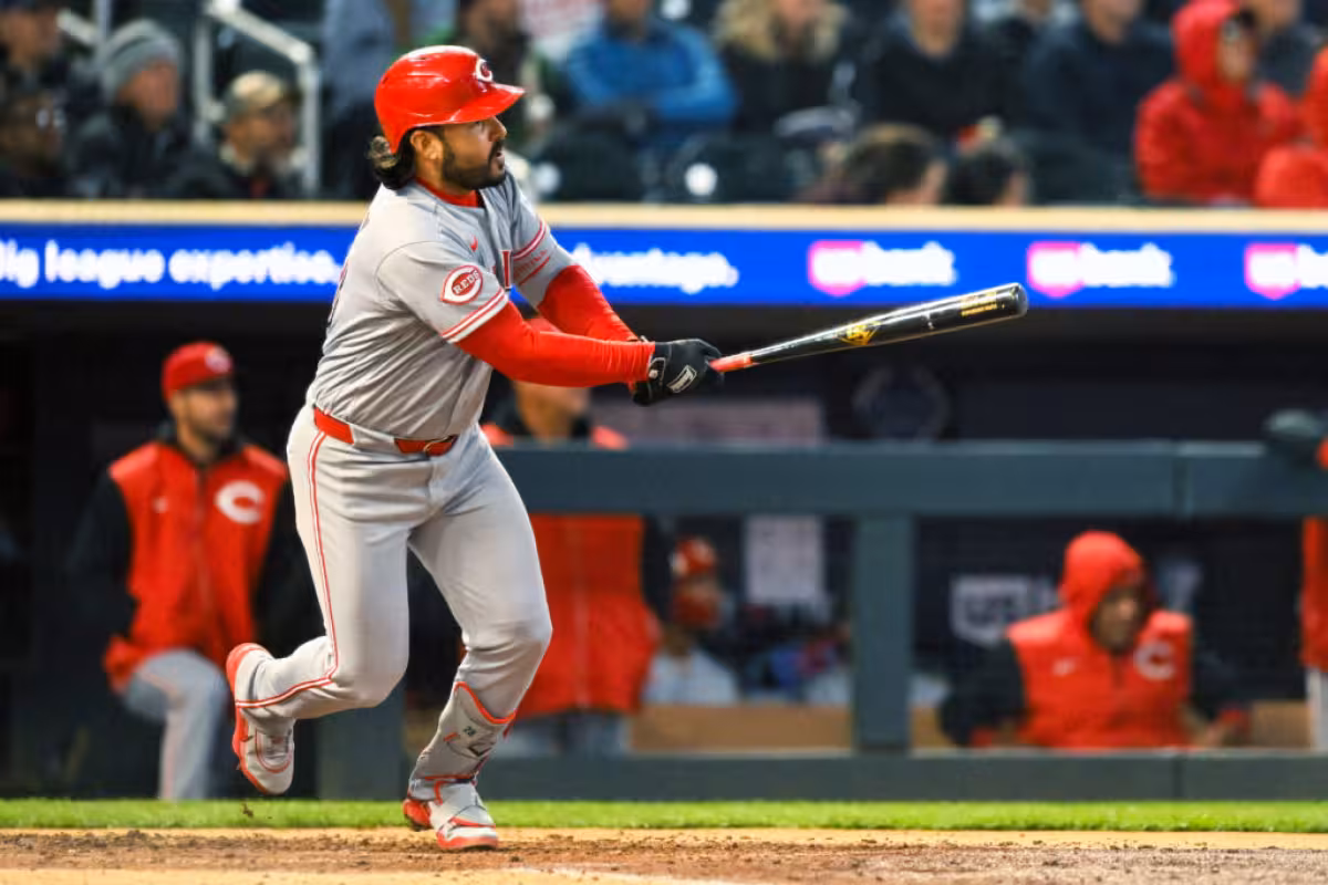 Eugenio Suárez to IL with oblique strain as Reds turn to next move