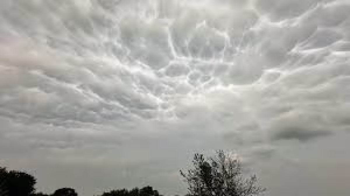 Pds Tornado Warning Covers Kansas Towns as Dangerous Storms Continue East