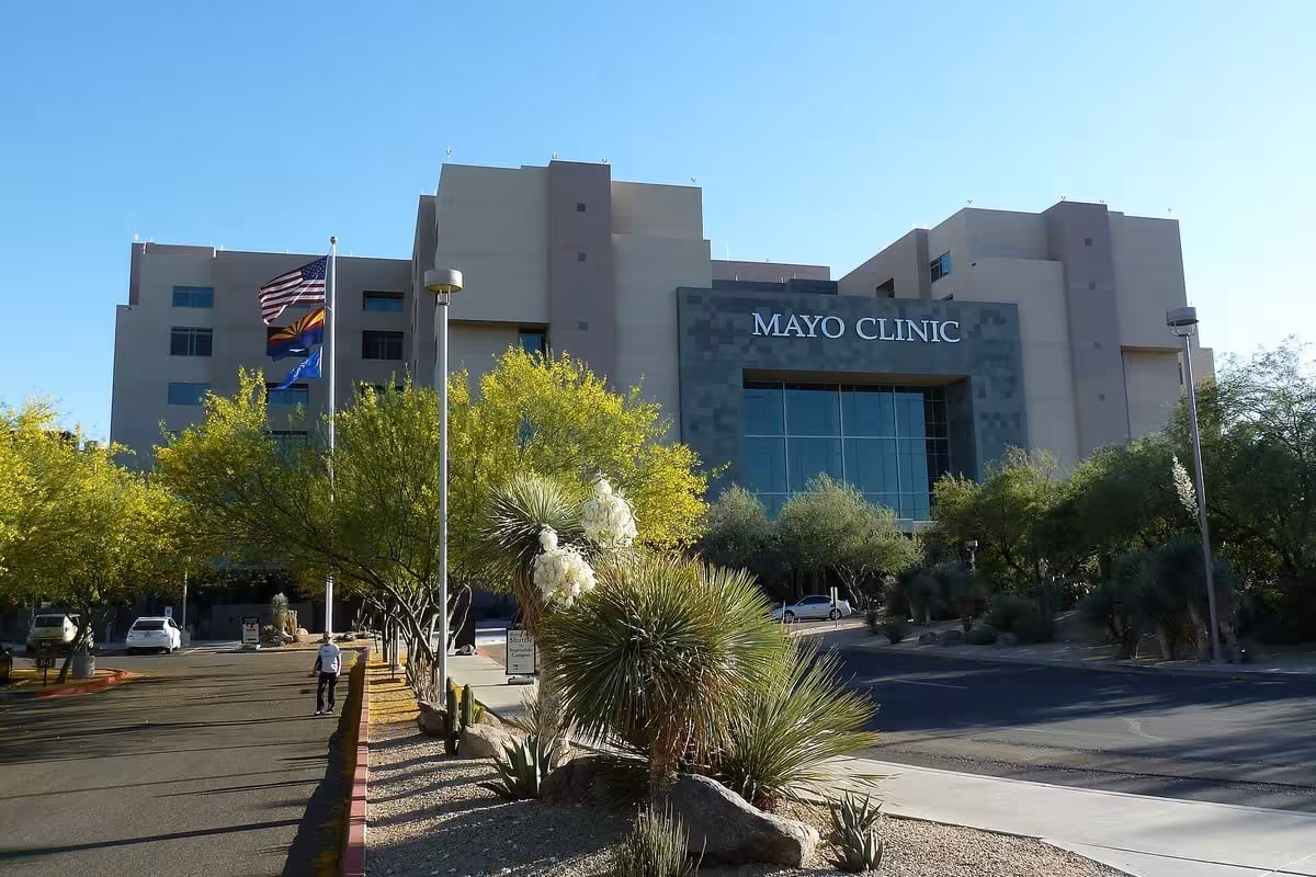 Hawaii News Now: Hawaii man fights valley fever after return home, now in Phoenix