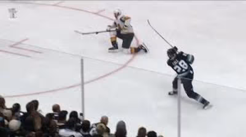 Ian Cole chips in goal, hits and blocks in Mammoth's Game 4 loss