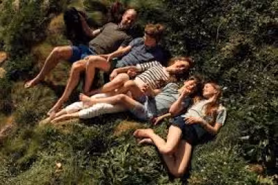 Kate William 15th Anniversary Photo Shows Wales Family in Cornwall