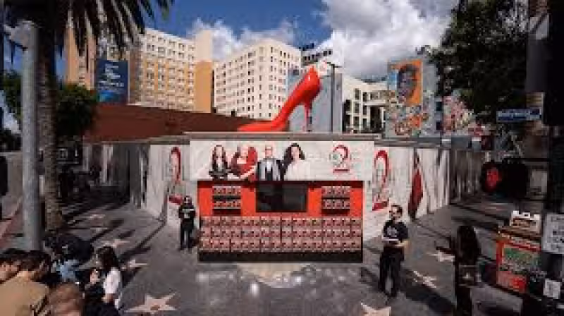 The fake magazine in 'The Devil Wears Prada 2' is having a better year than most real magazines