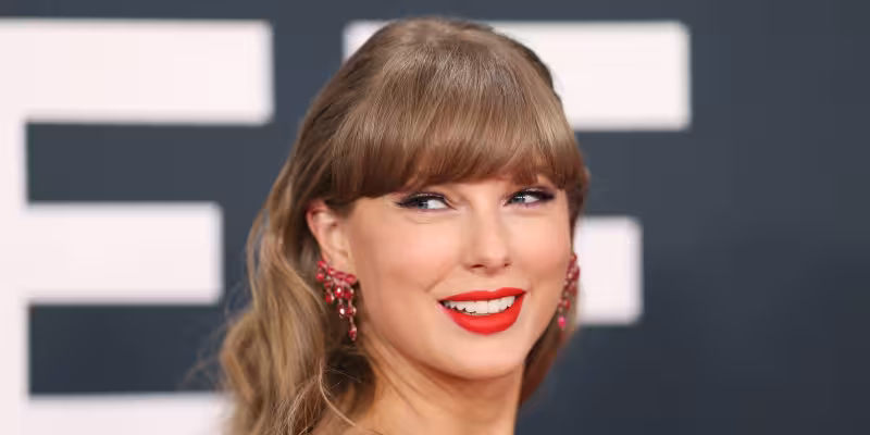 A Countdown Appeared on Taylor Swift’s Website With the Clouds from ‘Toy Story’