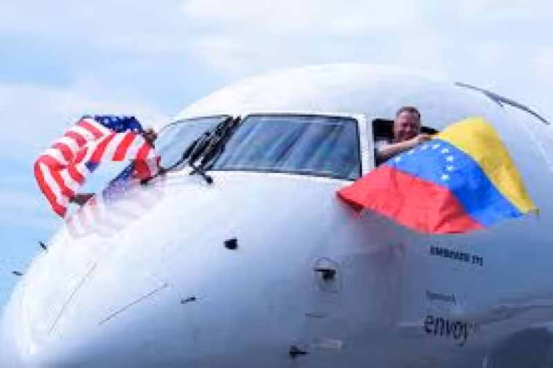 The first direct U.S.-Venezuela commercial flight in 7 years lands in Caracas