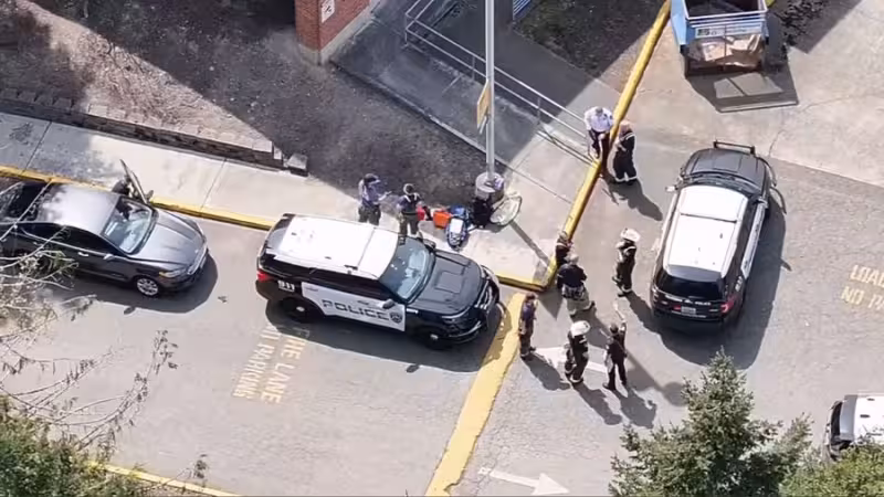 4 students, security guard injured after stabbing at Foss High School in Tacoma - MyNorthwest.com