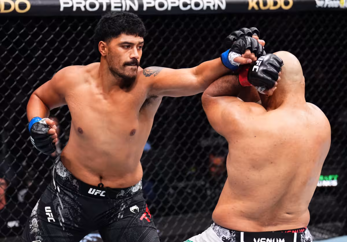 Junior Tafa meets Kevin Christian in UFC Perth light heavyweight bout