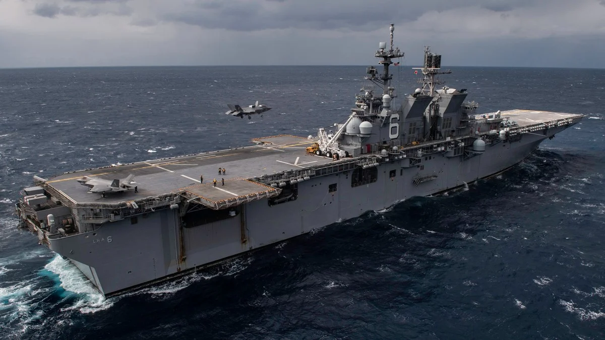 Navy Cno orders amphibious warships to be led by surface warfare officers
