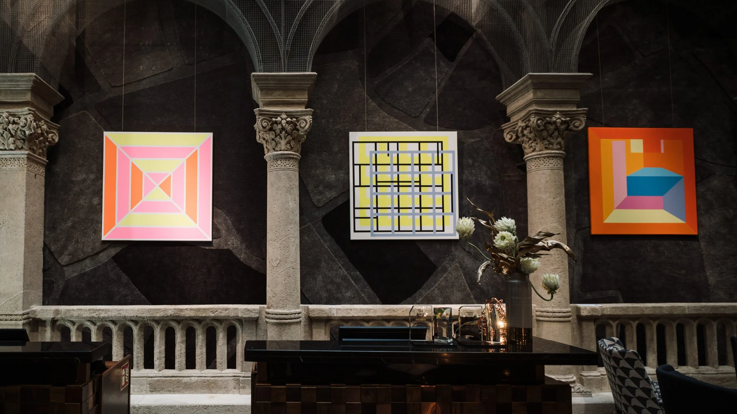Budapest exhibition Art Is Therapy brings art, performance and wine