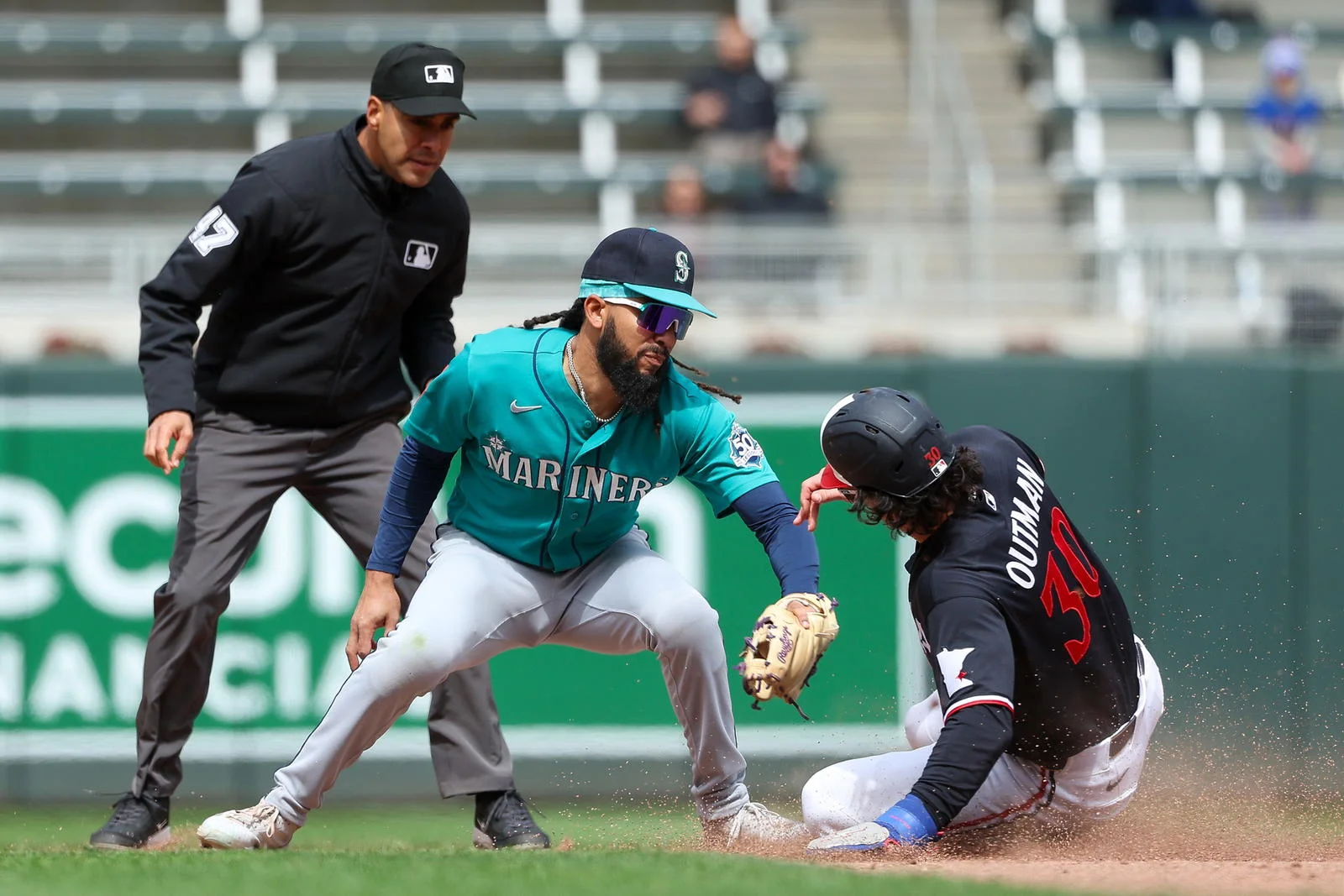 Espn Mlb: Mariners weigh J.P. Crawford's role as Colt Emerson nears Seattle