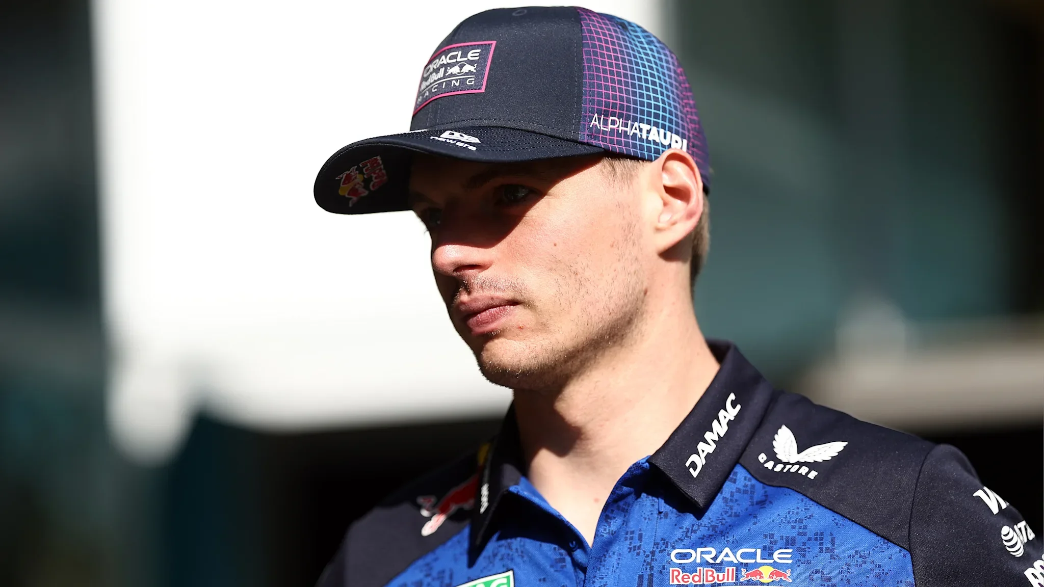 Max Verstappen fumes as Hamilton delays let-by in Miami sprint race
