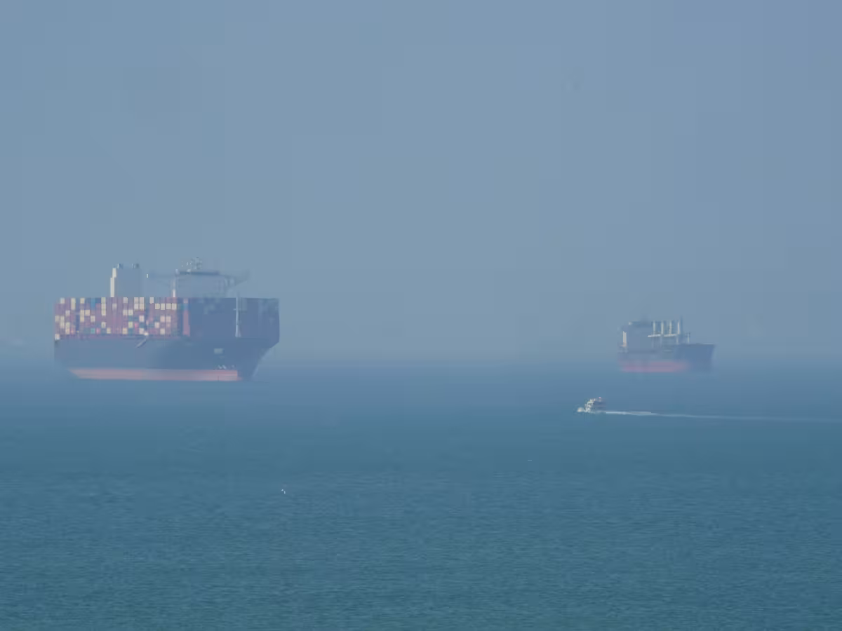 U.S. warns Shipping firms on Iran payments as Hormuz talks continue